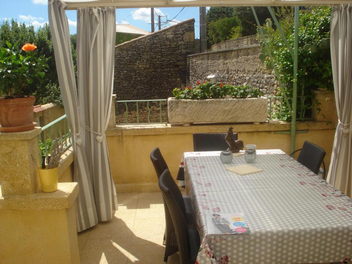 Locastillon Exterior foto