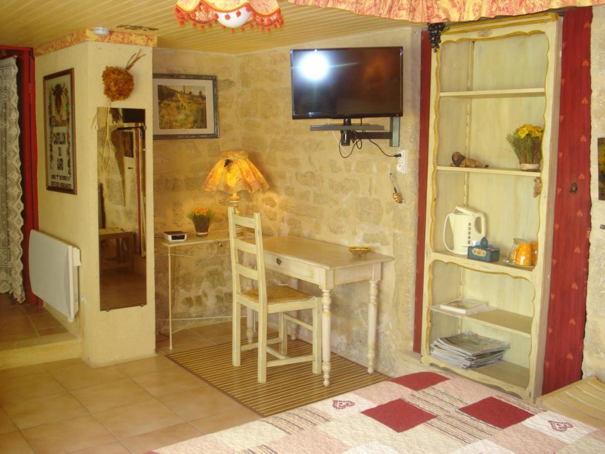 Locastillon Exterior foto